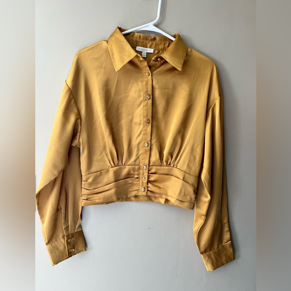 Flying Tomato Romantic Moves woven top in gold  satin finish shirred waist sz S